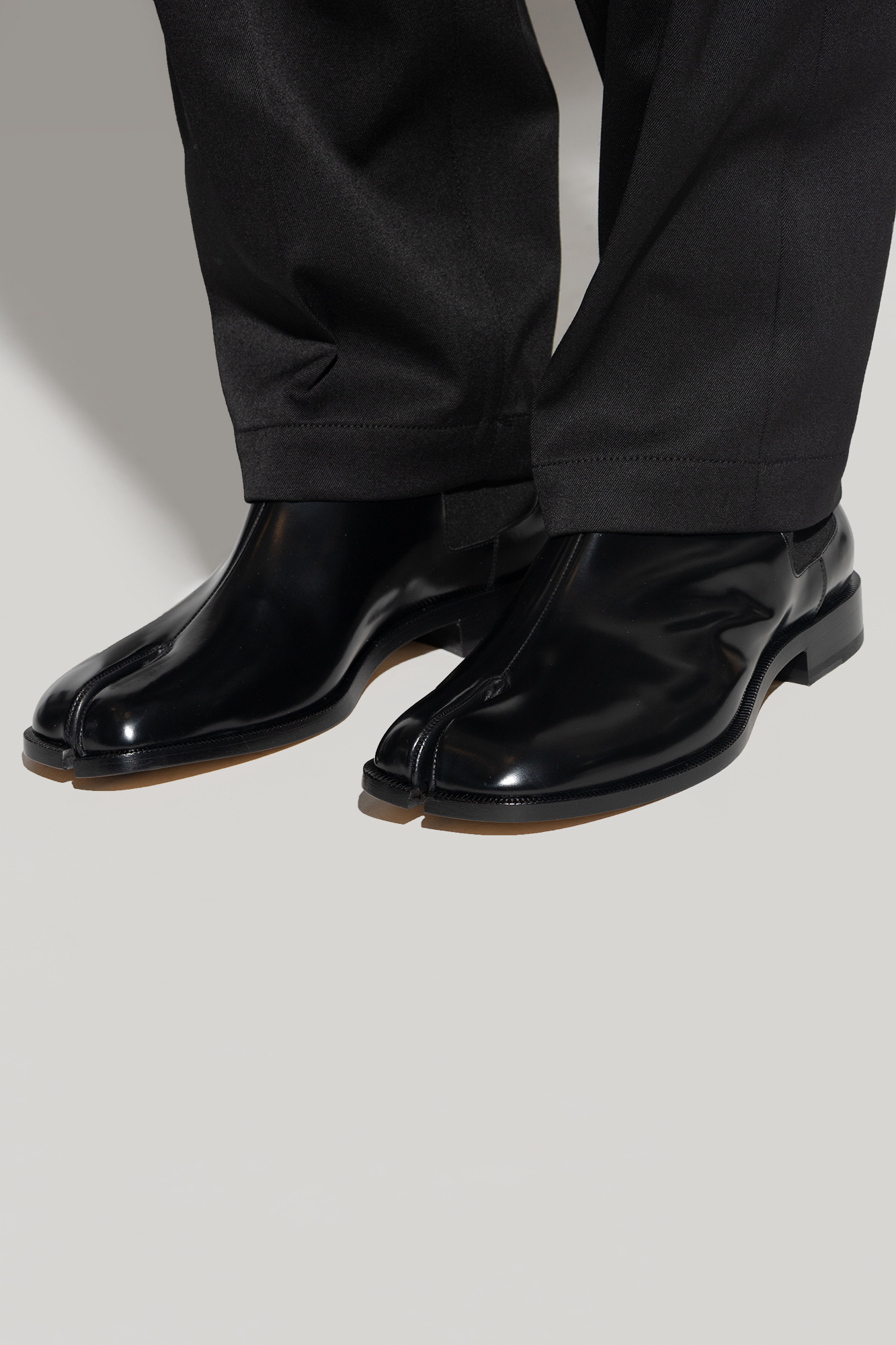 Tabi toe boots online